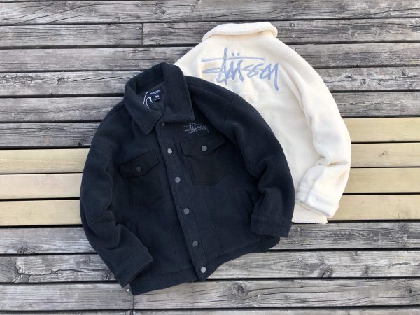 Por qué la sudadera con capucha Stussy Spain es perfecta para cualquier temporada